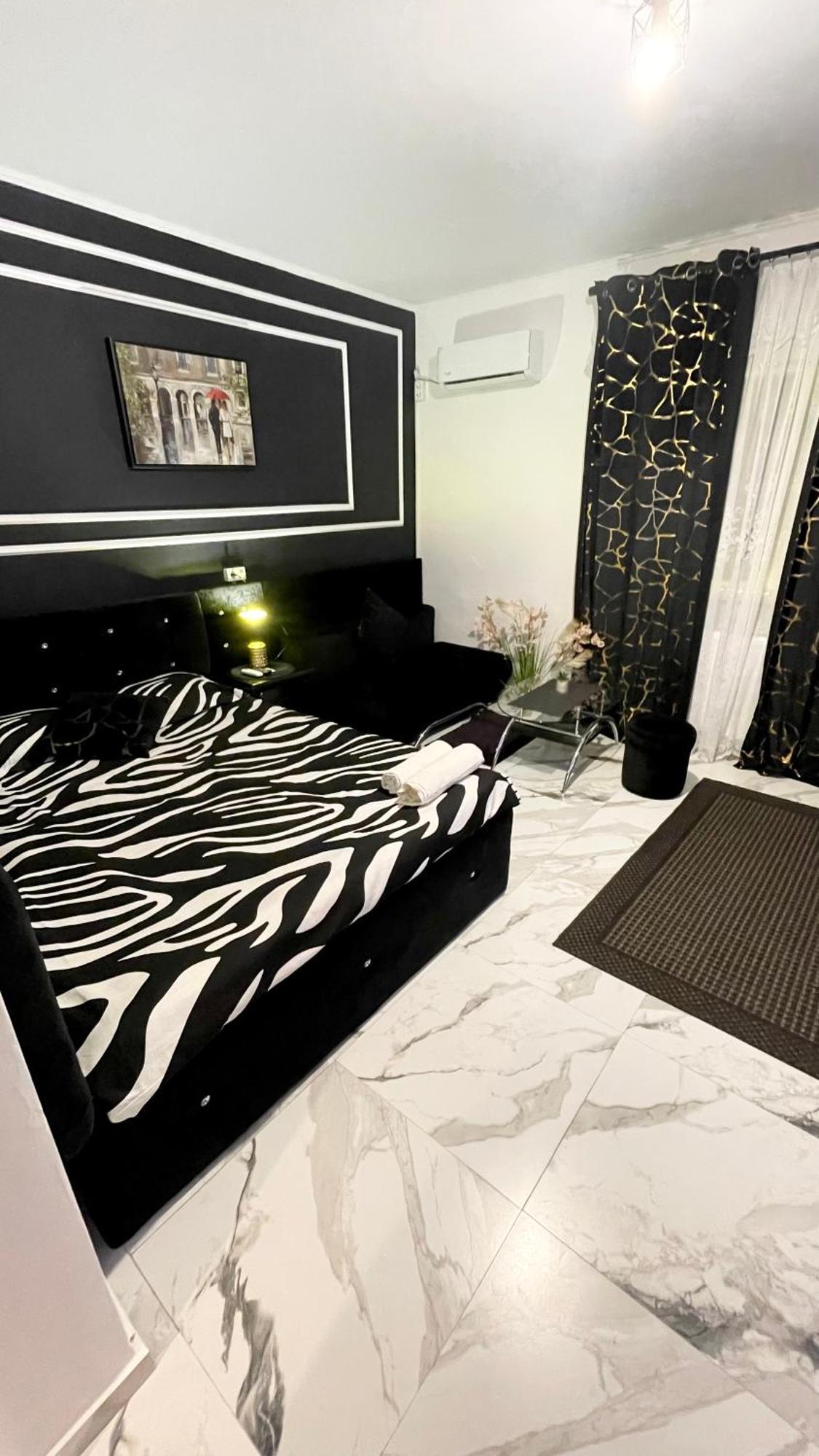 Vila Cris Apartments Năvodari Екстериор снимка