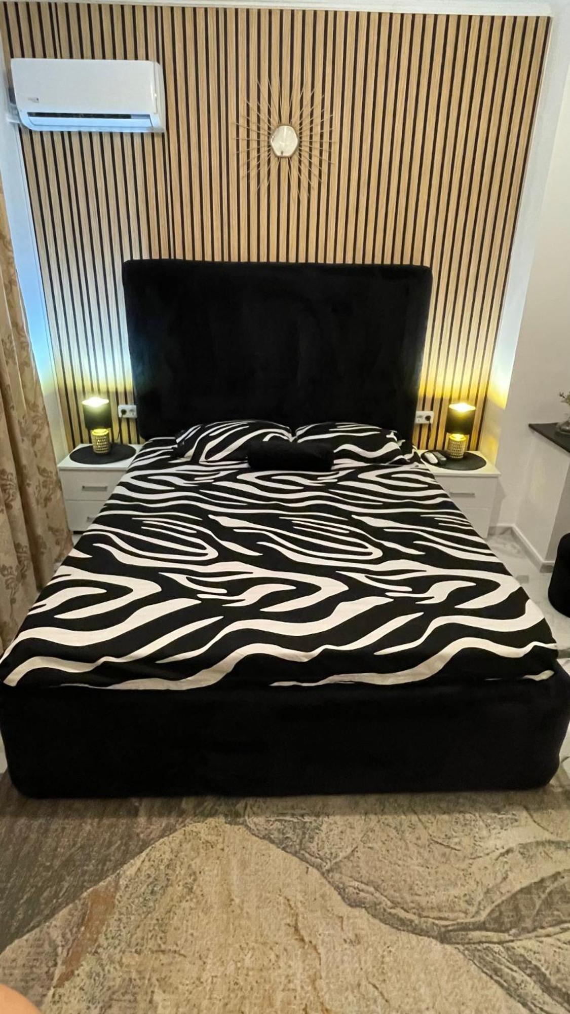 Vila Cris Apartments Năvodari Екстериор снимка
