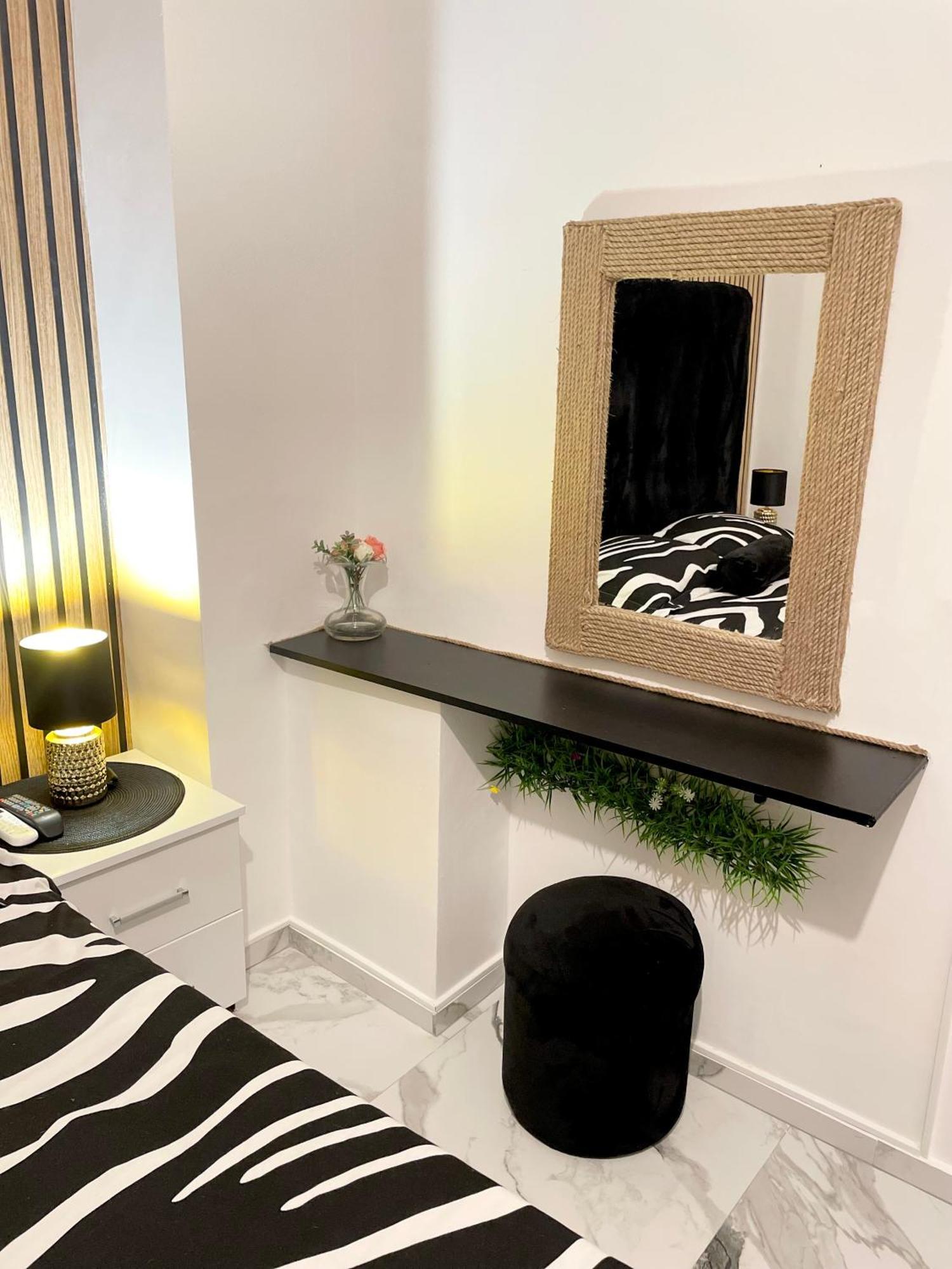 Vila Cris Apartments Năvodari Екстериор снимка